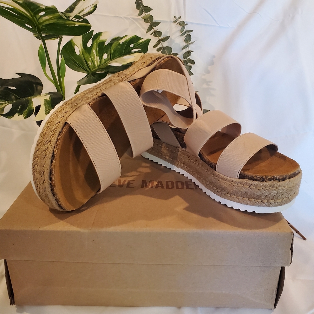 NWT Steve Madden KIMMIE BLUSH 2" heel height flat platform sandals size 10